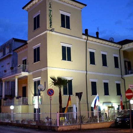 Hotel La Torre Rimini Zewnętrze zdjęcie