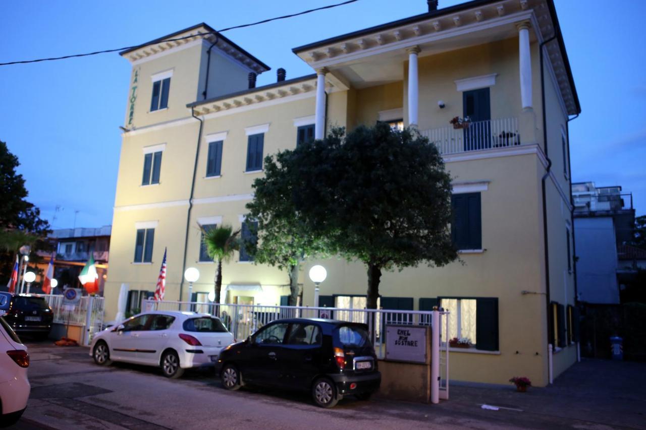 Hotel La Torre Rimini Zewnętrze zdjęcie